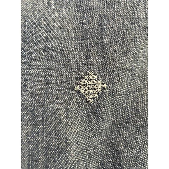 American Eagle Women's Size M denim embroidered diamond pattern button up - Picture 8 of 8